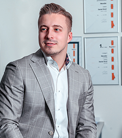 Daniel Struž, EFA